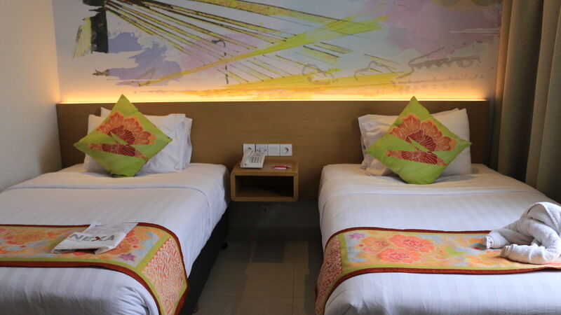 Mercure Nexa Supratman Hotel 4*